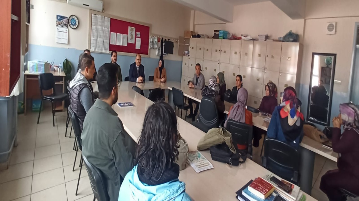 İlçe Milli Eğitim Müdürü Mehmet TOKSOY'un Okulumuzu Ziyareti